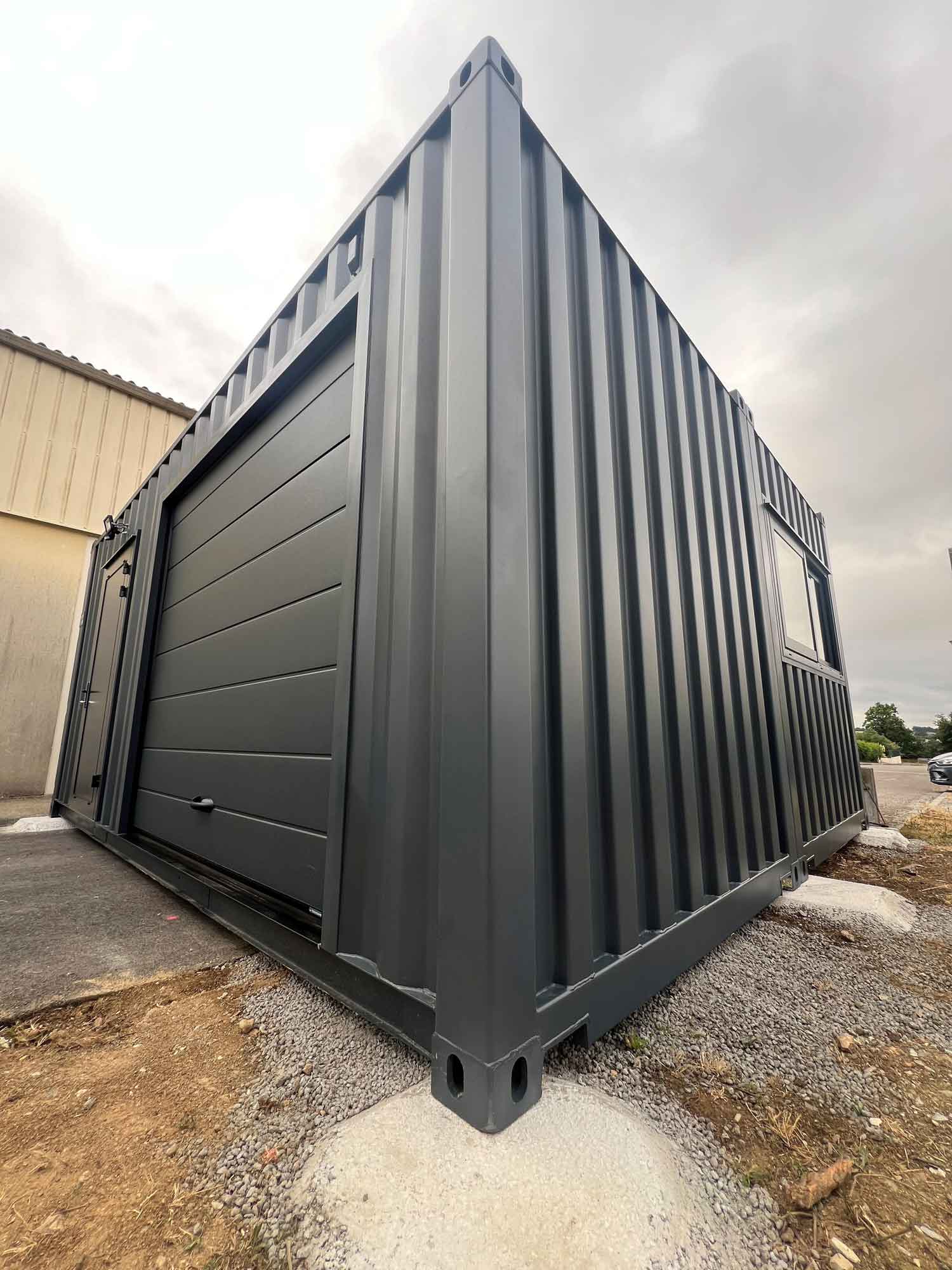 container atelier aménagé